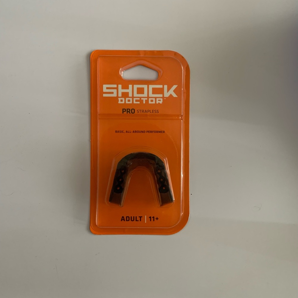 Adult sports mouth guard - Shock Doctor Pro. 11 years +. In packaging, not open